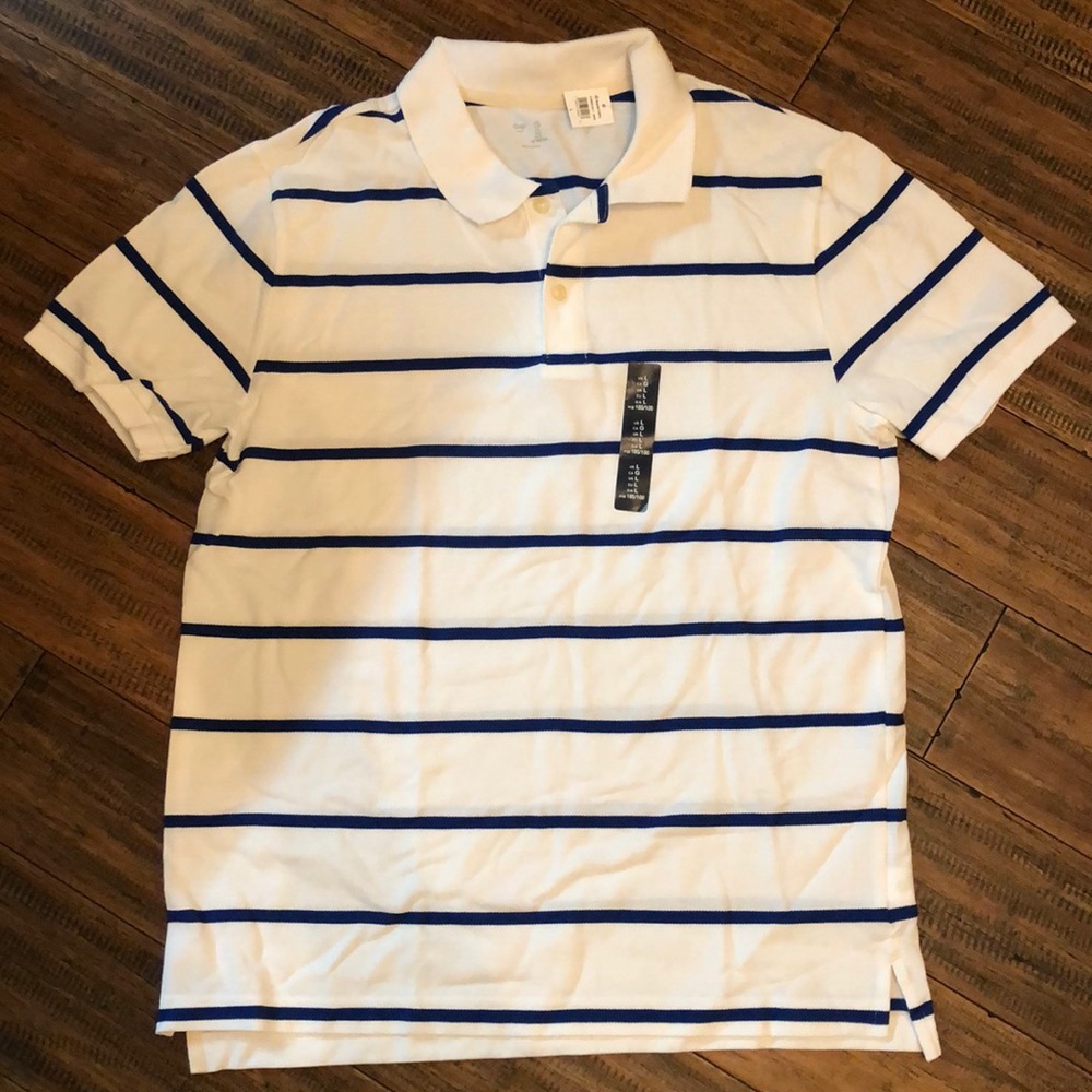 Gap. L. NWT. Blue stripe. Donated